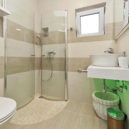 Bra I Premium With Outdoor Pool And Sauna - One Bedroom With Balcony Апартаменты