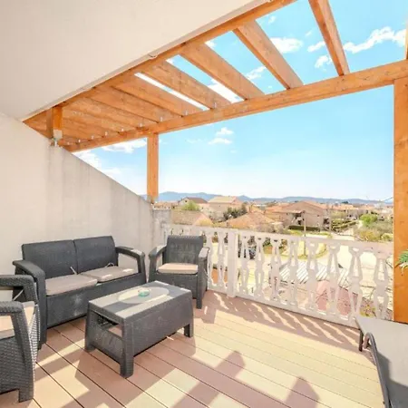 Bra I Premium With Outdoor Pool And Sauna - One Bedroom With Balcony Апартаменты *