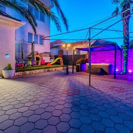 Bra I Premium With Outdoor Pool And Sauna - One Bedroom With Balcony Sukošan